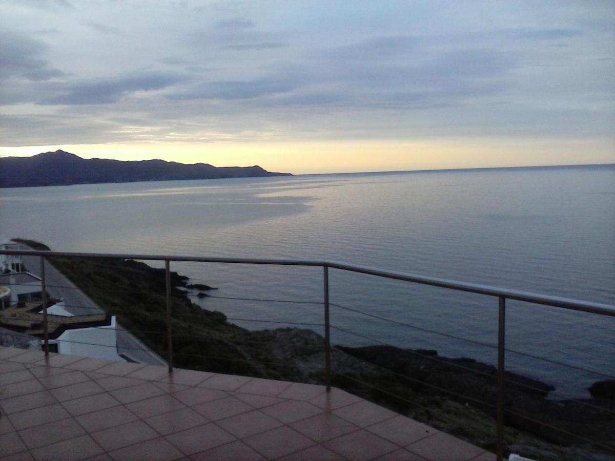 Barca Serena El Port De La Selva Екстериор снимка